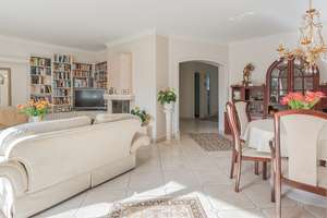 Exklusives Landhausjuwel in begehrter Wohnlage in Hamburg-Niendorf! – Die vollständige Adresse der Immobilie erhältst du vom Anbieter., 22459 Niendorf, Hamburg – Vorschaubild 6