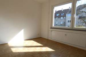 ** Modernisierte 2-Zi-Wohnung mit Balkon in zentraler, dennoch ruhiger Lage von Holsterhausen ** – Kaulbachstr. 47, 45147 Holsterhausen, Essen – Vorschaubild 10