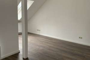 Gepflegte 3-Zimmer-Maisonette-Wohnung mit Tiefgaragenstellplatz – Die vollständige Adresse der Immobilie erhältst du vom Anbieter., 30823 Garbsen – Vorschaubild 11