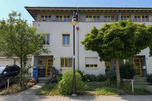 Ruhig gelegenes Reihenmittelhaus in Bestlage von Nuthetal mit Garten - Provisionsfrei!
