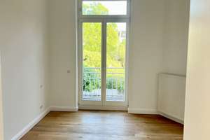 Von Privat - 3 Zi-Altbauwohnung mit Balkon in Flingern Nord - Nähe Hermannsplatz – Lindenstraße 177, 40233 Flingern Nord, Düsseldorf – Vorschaubild 2