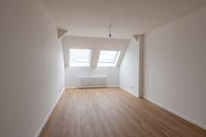 Erstbezug: Lichtdurchflutete Dachgeschoss-Wohnung mit Terrasse, moderner Ausstattung und in Top-Lage – Bismarckstraße 61a, 13585 Spandau (Ortsteil), Berlin – Vorschaubild 6