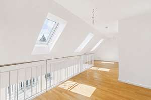 HEGERICH: Stilvolle 2,5-Zimmer-Dachgeschosswohnung mit Galeriepotenzial in München-Waldtrudering! – Die vollständige Adresse der Immobilie erhältst du vom Anbieter., 81827 Waldtrudering, München – Vorschaubild 6