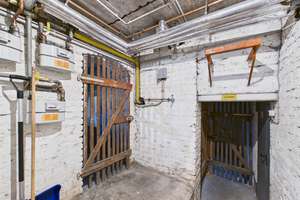 TOP GESCHNITTENES RAUMWUNDER - 3 ZIMMER ALTBAUWOHNUNG MIT SCHÖNER AUFTEILUNG – Die vollständige Adresse der Immobilie erhältst du vom Anbieter., 65205 Erbenheim, Wiesbaden – Vorschaubild 22