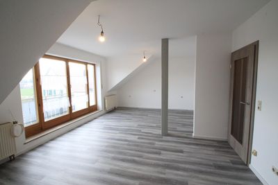 Renovierte 1-Zimmerwohnung mit Stellplatz