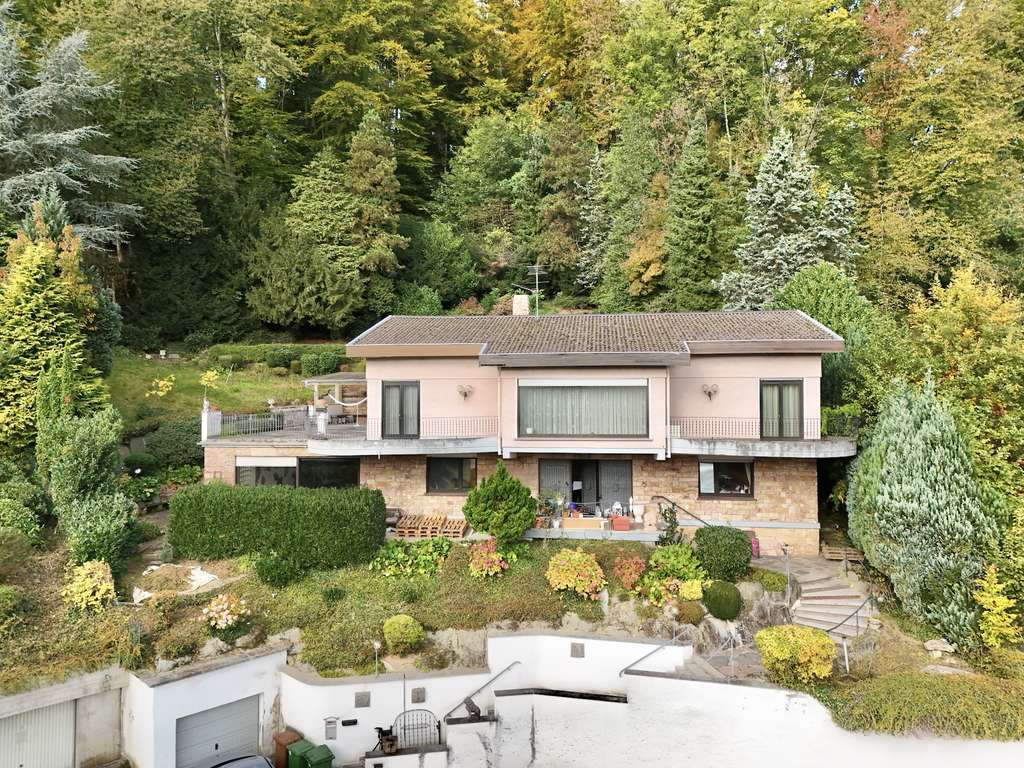 Immobilie in Lautertal - Wohntraum am Hang: Großzügiges Anwesen mit Blick ins Grüne - Bild 0