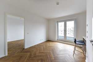 Lichtdurchflutet & modern – 2-Zimmer-Wohnung mit durchgehender Balkonfront – Henriette-Lustig-Strasse 21, 12555 Berlin – Vorschaubild 5