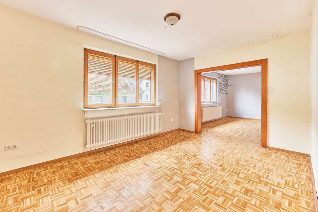 Immobilie in Albersweiler - Hier steckt mehr drin:  Einfamilienhaus mit Werkstatt & Platz für Ihre Vision - Bild 3