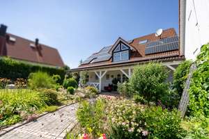 Großzügiges Familiendomizil mit Einliegerwohnung und traumhaftem Garten – 91332 Heiligenstadt in Oberfranken – Vorschaubild 1