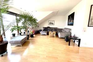 Lichtdurchflutete 3 Zimmer Dachgeschosswohnung, mit 2 Balkonen in ruhiger, grüner Lage von MG Rheydt – Die vollständige Adresse der Immobilie erhältst du vom Anbieter., 41236 Geistenbeck, Mönchengladbach – Vorschaubild 2
