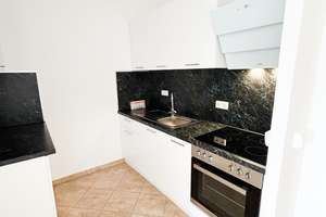 2-Raum-Wohnung mit super Einbauküche und Balkon – Wolgograder Allee 72, 9123 Hutholz, Chemnitz – Vorschaubild 1