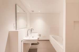 Wohnen mit Stil: Lichtdurchflutete 2-Zimmer-Wohnung mit Loggia & exklusiver Ausstattung – Maybachstraße 27, 70469 Bahnhof Feuerbach, Stuttgart – Vorschaubild 2