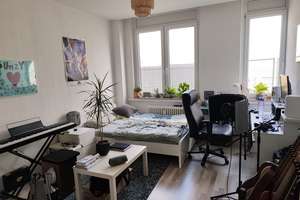 Perfekt für eine WG! Großzügige 4-Zimmer-Wohnung mit Einbauküche & Terrasse in City-Nähe – Kaiserstraße 4-6, 26122 Bahnhofsviertel, Oldenburg (Oldenburg) – Vorschaubild 3