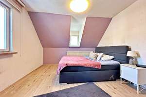 FAMILIENTRAUM - Gepflegtes EFH mit Einliegerwohnung, Terrasse, Garten uvm. – Die vollständige Adresse der Immobilie erhältst du vom Anbieter., 72213 Altensteig – Vorschaubild 20