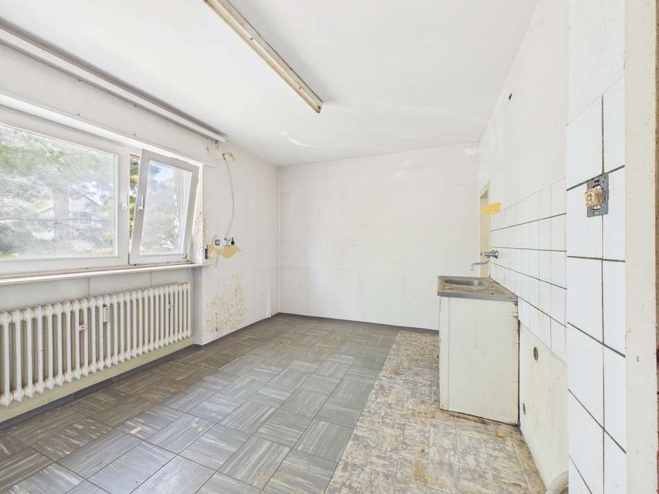 13 Küche (Wohnzimmer EG)