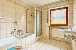 Charmantes Zuhause: 4-Zimmer Reihenmittelhaus mit Garten & Ausbaupotenzial in Furth im Wald – Die vollständige Adresse der Immobilie erhältst du vom Anbieter., 93437 Furth im Wald – Vorschaubild 10