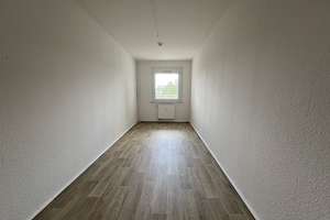 Nachmieter für 4-Zimmer-Wohnung mit Einbauküche* ab 01.04.26 gesucht – Wilhelm-Firl-Straße 10, 9122 Markersdorf, Chemnitz – Vorschaubild 9