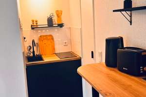 ***Schönes möblierstes Apartment mit Balkon in bevorzugter Wohnlage in S-Bahnnähe von Lev.-Bürrig*** – Bürriger Weg 11, 51371 Bürrig, Leverkusen – Vorschaubild 2