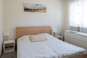 Repräsentatives 3 Familienhaus mit Topausstattung, großer Garten, Indoor Pool – Die vollständige Adresse der Immobilie erhältst du vom Anbieter., 81377 Großhadern, München – Vorschaubild 32
