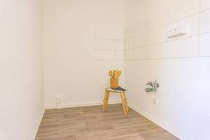 Deine 1. Wohnung mit zum fairen Preis – Jägerstr. 10, 9111 Zentrum, Chemnitz – Vorschaubild 1
