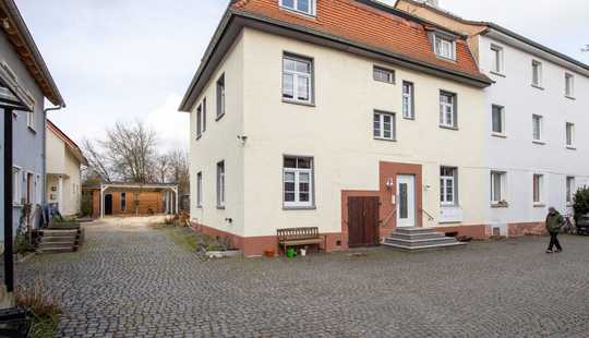 Bild von Wohnanlage mit 7 Einheiten in Frankfurt – stabile Mieterstruktur