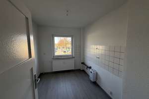 Charmante 3-Zimmer-Wohnung in Top-Lage – Frisch renoviert & ideal für Pendler! – Breslauer Straße 28, 38239 Thiede, Salzgitter – Vorschaubild 4