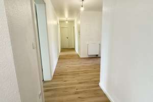 Familienfreundliche 4-Zimmer-Wohnung mit Balkon und moderner Raumaufteilung – Wolfringstr. 14, 90765 Ronhof, Kronach, Fürth – Vorschaubild 15