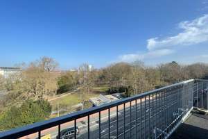 Stilvoll Wohnen mit Terrasse und Weitblick