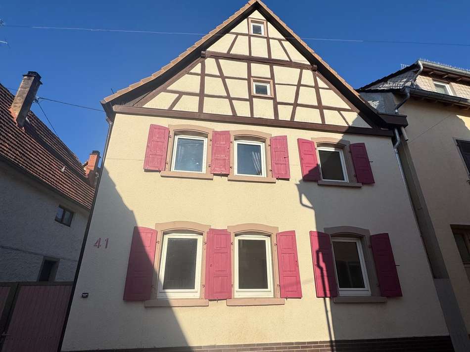 Außenansicht Straßenseite 3