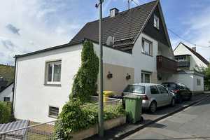 VR IMMO: Netphen, großes Haus mit vielen Möglichkeiten in zentrumsnaher, ruhiger Lage! – Siegen-Wittgenstein (Kreis) – Vorschaubild 3