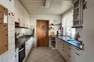 Gepflegtes Wohnhaus - zwei Wohneinheiten/zwei Garagen - ruhige Ortsrandnähe – Die vollständige Adresse der Immobilie erhältst du vom Anbieter., 71083 Herrenberg – Vorschaubild 3