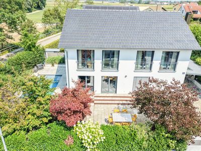 Eleganz trifft Nachhaltigkeit – Luxuriöses Einfamilienhaus in Ingolstadt-Gerolfing
