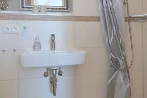 möbliertes 1-Zimmer-Apartment mit eigenem Bad in Mainzer Toplage – Kurt-Schumacher-Strasse 50, 55124 Gonsenheim, Mainz – Vorschaubild 3