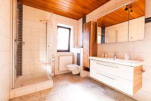 Modernes Wohnglück: 4-Zimmer EG-Wohnung in Fürth-Vach mit Garten