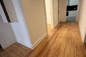 Schöne frisch sanierte 3,5 Zi.-Altbauwohnung mit Holzdielen, EBK und Balkon – Talstr. 25, 20359 Hamburg – Vorschaubild 3