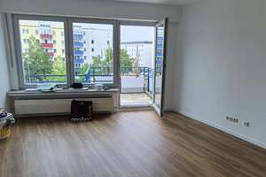 Frisch renovierte 2-Zimmer-Wohnung mit Balkon in Leipzig-Heiterblick