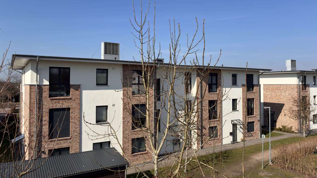 Immobilie in Hasloh - Lichtdurchflutete 4-Zimmer-Eigentumswohnung mit großem Balkon – provisionsfrei - Bild 0