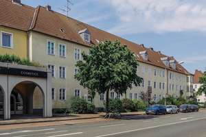 Wohnung mit großer Terrasse in der Stadtmitte // 1.OG. Links – Schillerstr. 45, 38440 Stadtmitte (Ortsteil), Wolfsburg – Vorschaubild 2