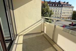 Sonniges möbliertes Appartement - frisch renoviert, mit Südwestbalkon und Tiefgaragenstellplatz – Auerfeldstraße 27, 81541 Obere Au, München – Vorschaubild 11