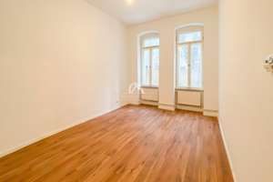 BEZUGSFREIE 2-ZIMMER-WOHNUNG IM HINTERHAUS|MIT CA. 60QM TERRASSEN-GENEHMIGUNG | PROVISIONSFREI – Libauer Straße 15, 10245 Friedrichshain, Berlin – Vorschaubild 2