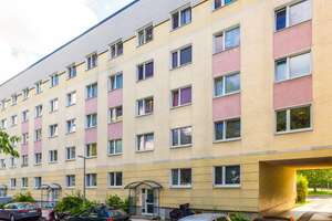 Gemütliche Familienwohnung sucht neue Mieter*innen! – Birkwitzer Weg 23, 1257 Leuben (Stadtteil), Dresden – Vorschaubild 1