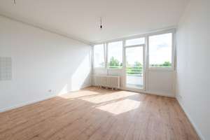 Lichtdurchflutetes City-Apartment nahe Ku’damm I Balkon I Aufzug I bezugsfrei I provisionsfrei – Eisenzahnstraße 15, 10709 Wilmersdorf, Berlin – Vorschaubild 1