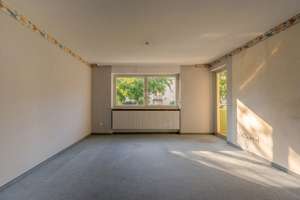 Gut geschnittene, renovierungsbedürftige 3 Zimmer Wohnung
 mit Süd-Loggia- sofort bezugsfrei- – Die vollständige Adresse der Immobilie erhältst du vom Anbieter., 80686 Friedenheim, München – Vorschaubild 3