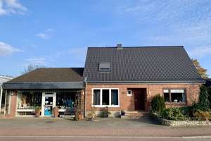 Wohn- und Geschäftshaus in Owschlag
mit großem Platzangebot – Die vollständige Adresse der Immobilie erhältst du vom Anbieter., 24811 Owschlag – Vorschaubild 3