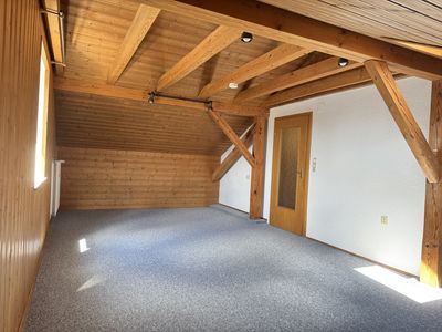 Gemütliches Dachstudio , 2,5 Zimmerwohnung in Essenbach