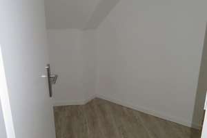 3-Zimmer-Wohnung in Kiel: Gepflegtes Dachgeschoss mit Einbauküche – Sukoring 3, 24107 Suchsdorf, Kiel – Vorschaubild 3