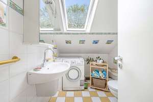 Charmantes Reihenmittelhaus mit vermieteter Erdgeschosswohnung – Die vollständige Adresse der Immobilie erhältst du vom Anbieter., 28199 Hohentor, Bremen – Vorschaubild 24