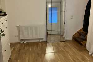 Großzügige Wohnung mit Einbauküche und Balkon auf der Lübecker Altstadtinsel – Lübeck – Vorschaubild 1