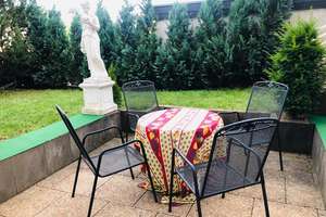 Befristetes Wohnen: Helle vollmöbliert und ausgestattete 60 m² Wohnung mit Terrasse  in Hungen