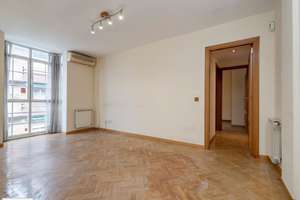 Provi frei 3 Zimmer - Wohnung mit Tiefgaragenstellplatz